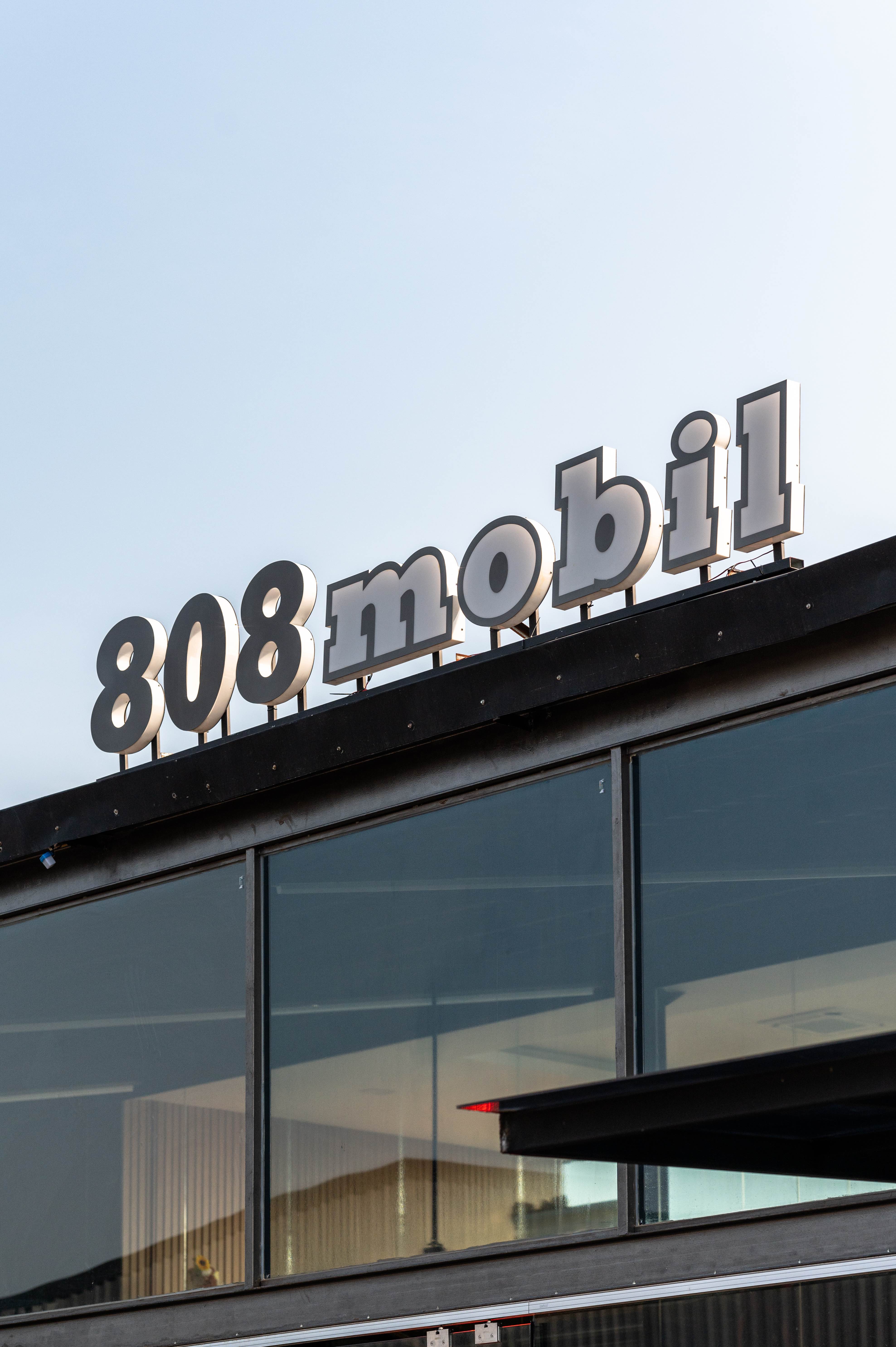 808 Mobil